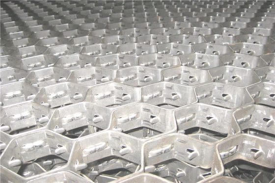 50x50mm Hex Mesh Refractory Thickness 2.0mm Customized With Stainless Steel Material