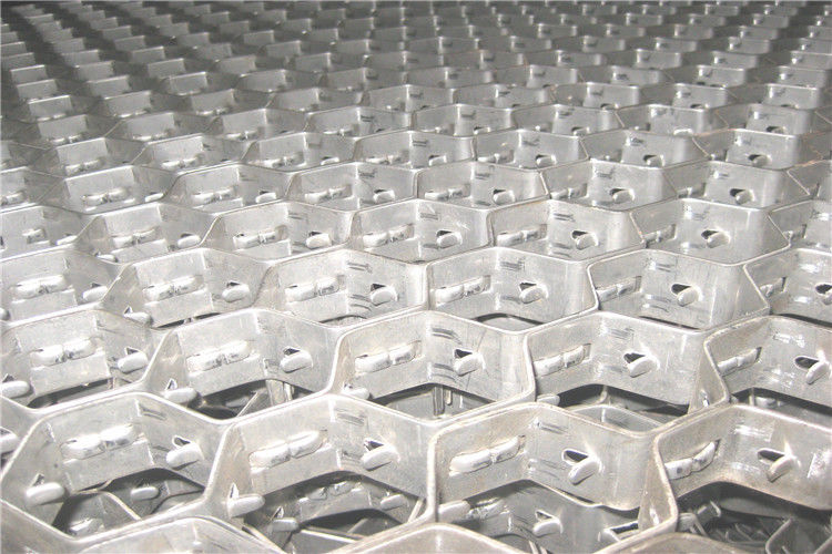 50x50mm Hex Mesh Refractory Thickness 2.0mm Customized With Stainless Steel Material
