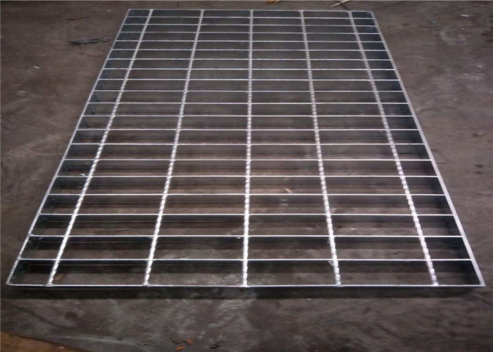 Hot Dipped Galvanized Stair Nosing Grating Outdoor Staircase Steel Bar Grating For Trench Cover Drain Grate Floor Grate